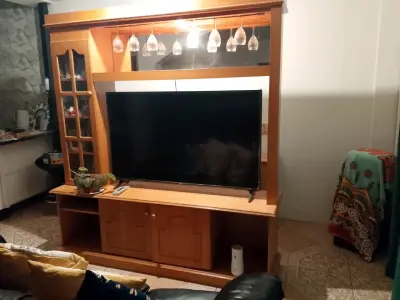 Mueble de sala con vitrina - miniatura 4