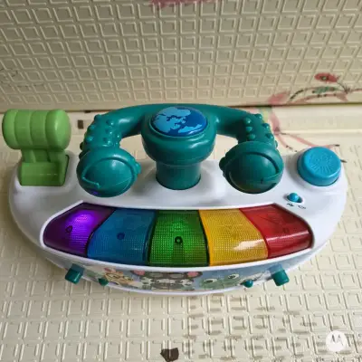 Juguete musical con luces - miniatura 1