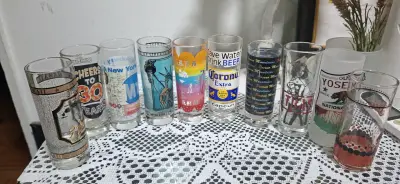 Set de vasos coleccionables - miniatura 2