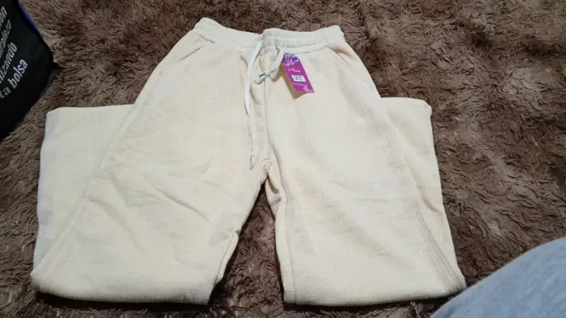 Pantalones beige de algodón nuevos - 1
