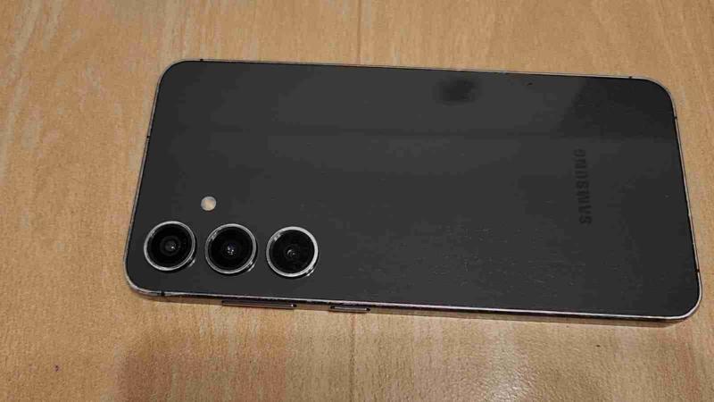 Smartphone Samsung s24FE 128gb negro - 2