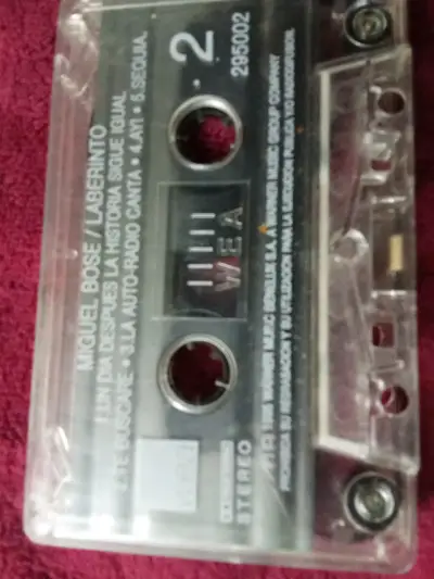 Cassette Miguel Bosé original y un regalo de soda - miniatura 3