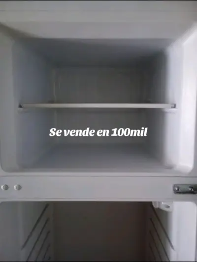 Congelador vertical usado - miniatura 1