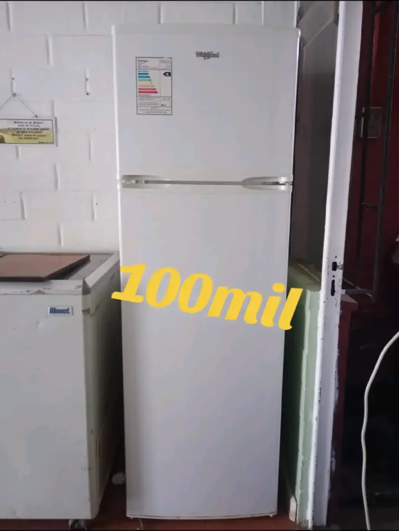 Congelador vertical usado - 4