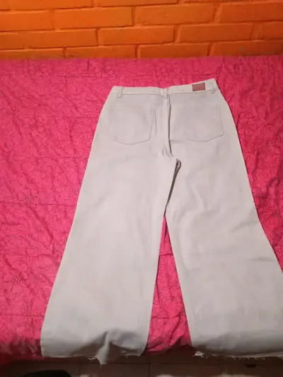 Pantalones beige de pierna ancha - miniatura 2