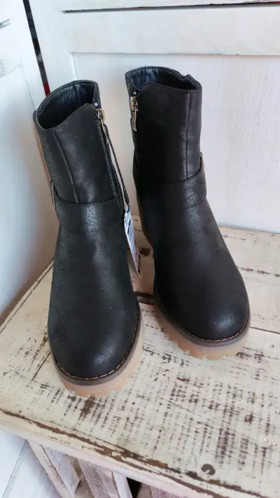 BOTINES NUEVOS N°35 BARBADOS - miniatura 3