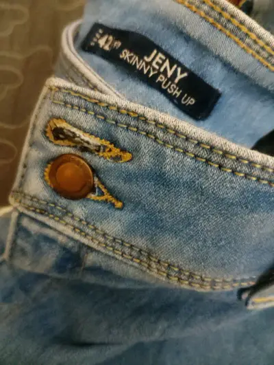Jeans azules para mujer - miniatura 4