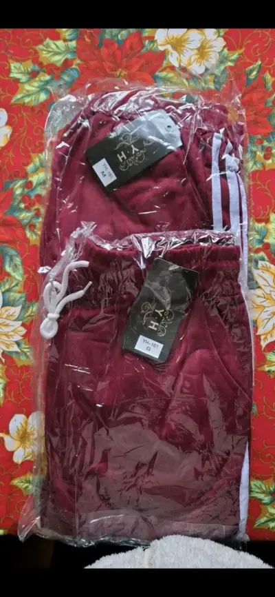 Pantalones deportivos  nuevos - miniatura 3