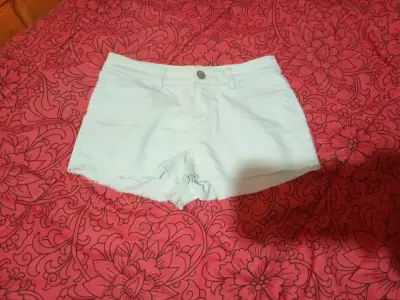 Shorts de mezclilla blancos - miniatura 1