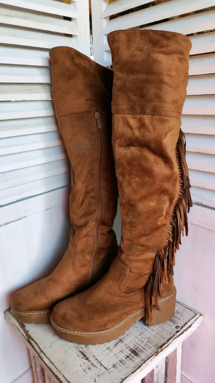 BOTAS ALTAS CAFÉ CON FLECOS - 2