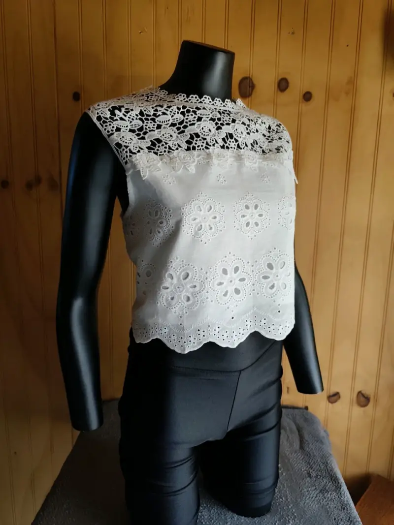 Top de encaje - 2