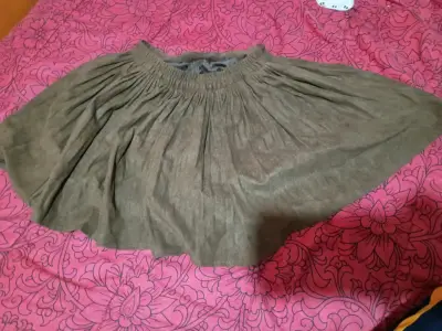 Falda beige acampanada - miniatura 1