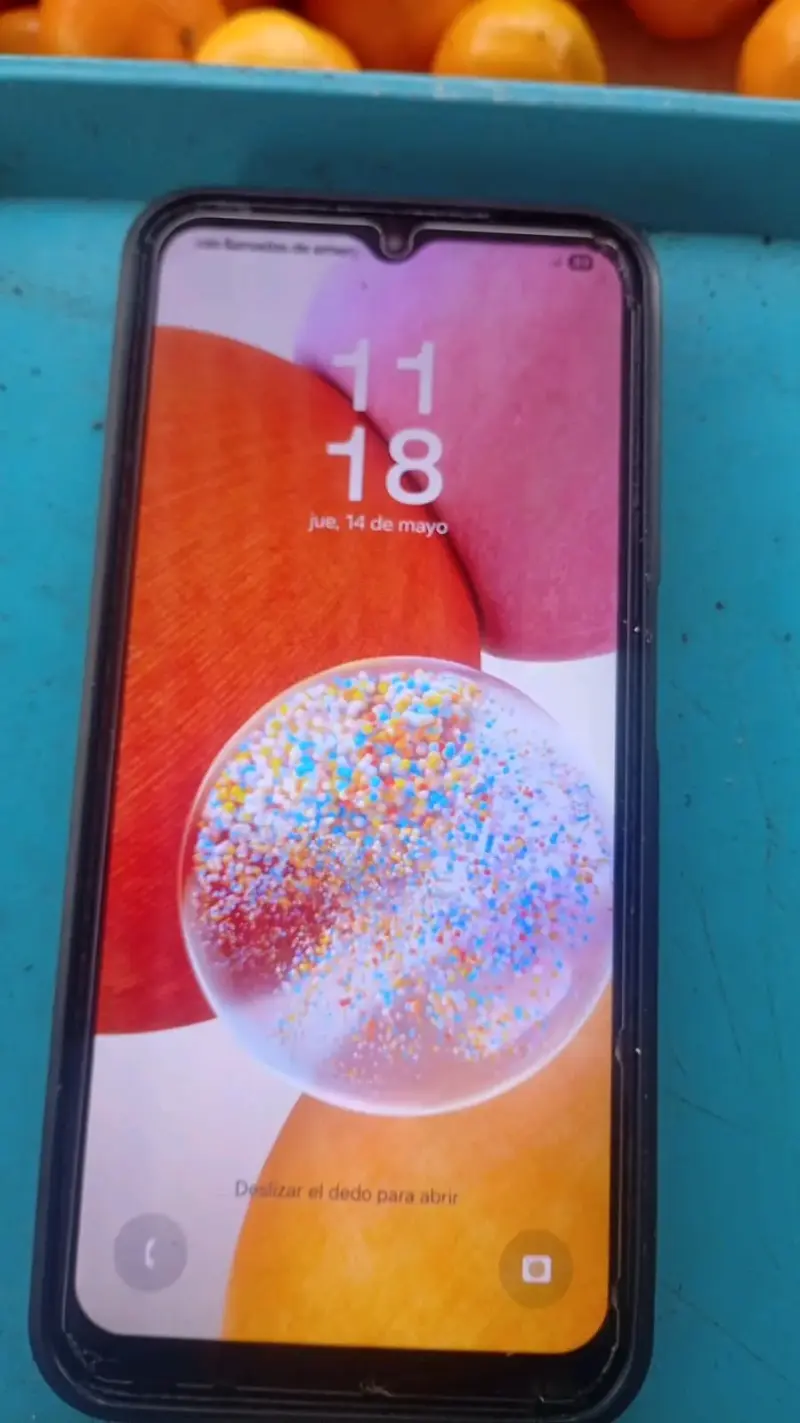 Smartphone Samsung en buen estado - 2