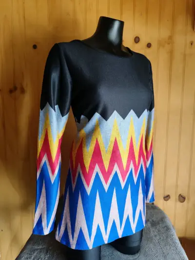 Polera estampada en zigzag - miniatura 2