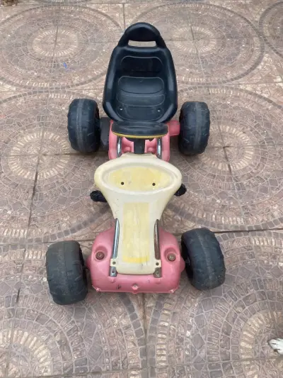 Kart a pedales infantil - miniatura 1