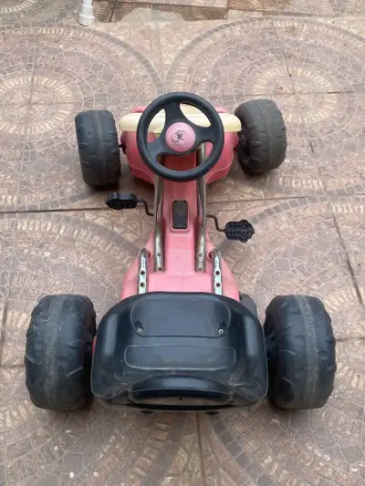 Kart a pedales infantil - miniatura 2