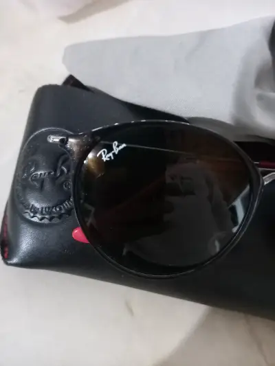 Estuche negro de gafas Ray-Ban - miniatura 4