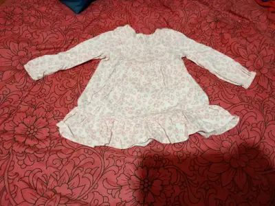 Vestido estampado infantil - miniatura 1