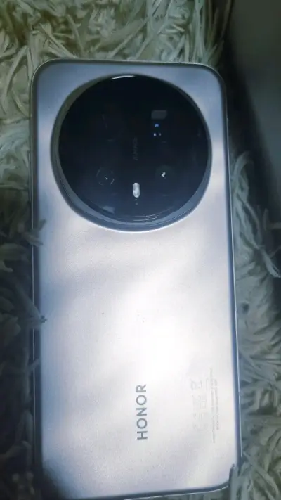 Celular Honor Magic8 Pro - miniatura 2