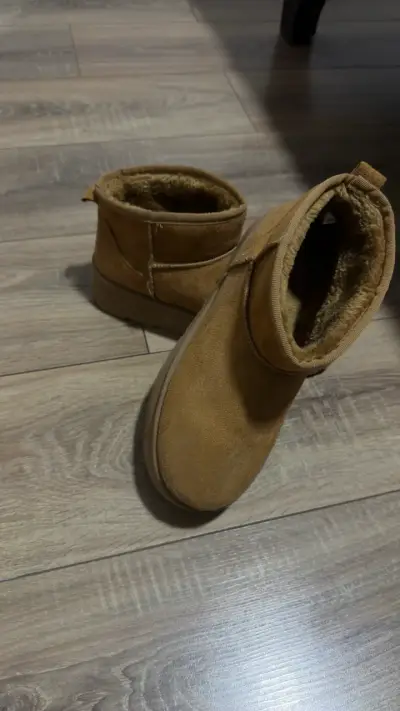 Botas de invierno color beige - miniatura 1