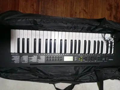 Teclado Casio CTK-245 con estuche - miniatura 1