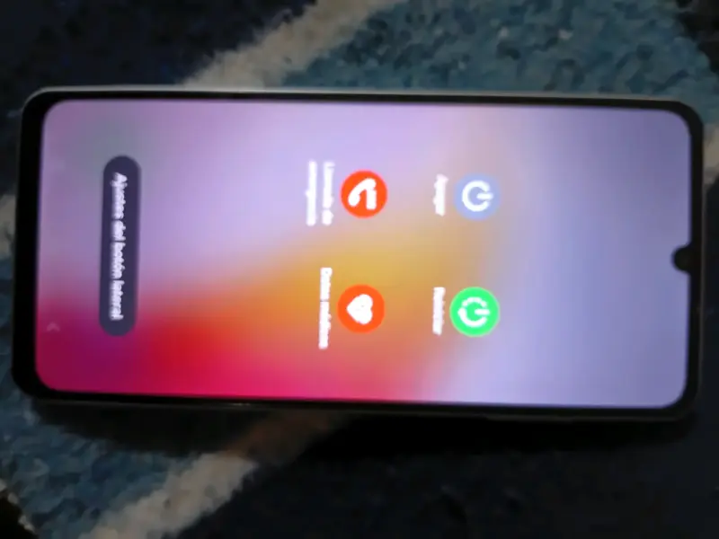 Smartphone Android de pantalla grande - 1