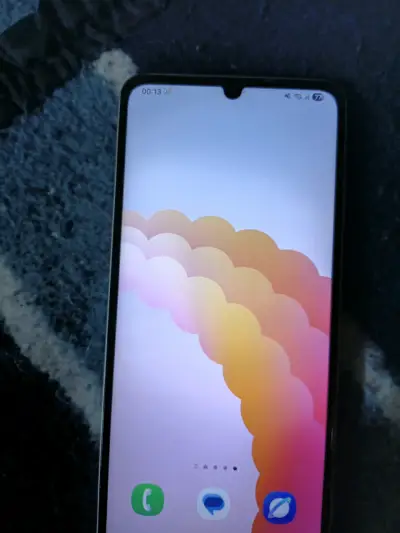 Smartphone Android de pantalla grande - miniatura 2