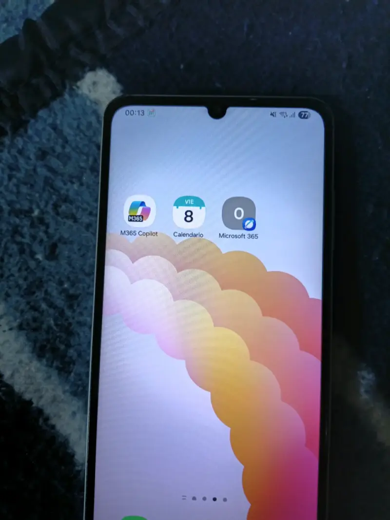 Smartphone Android de pantalla grande - 3