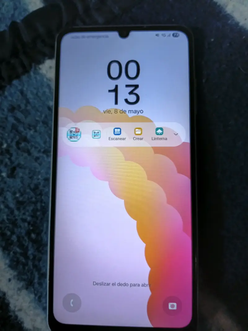 Smartphone Android de pantalla grande - 4