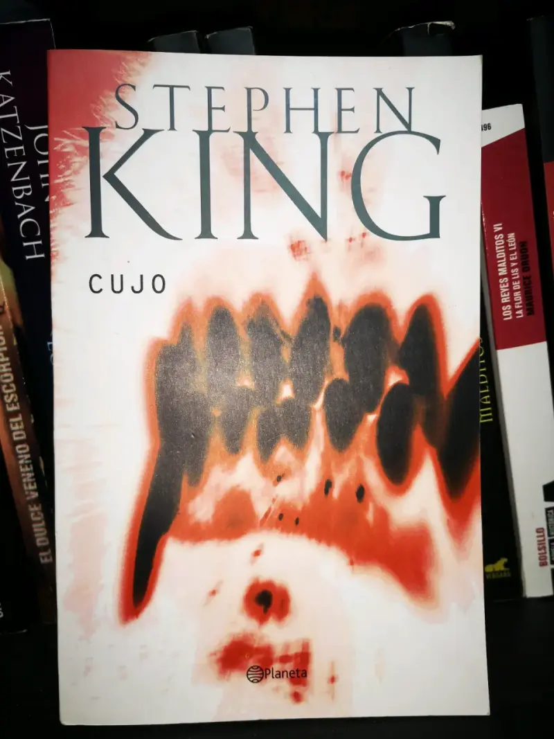 Libro 'Cujo' de Stephen King