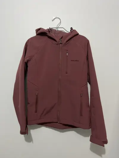 Chaqueta burdeo con capucha - miniatura 1