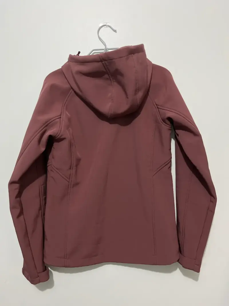Chaqueta burdeo con capucha - 2