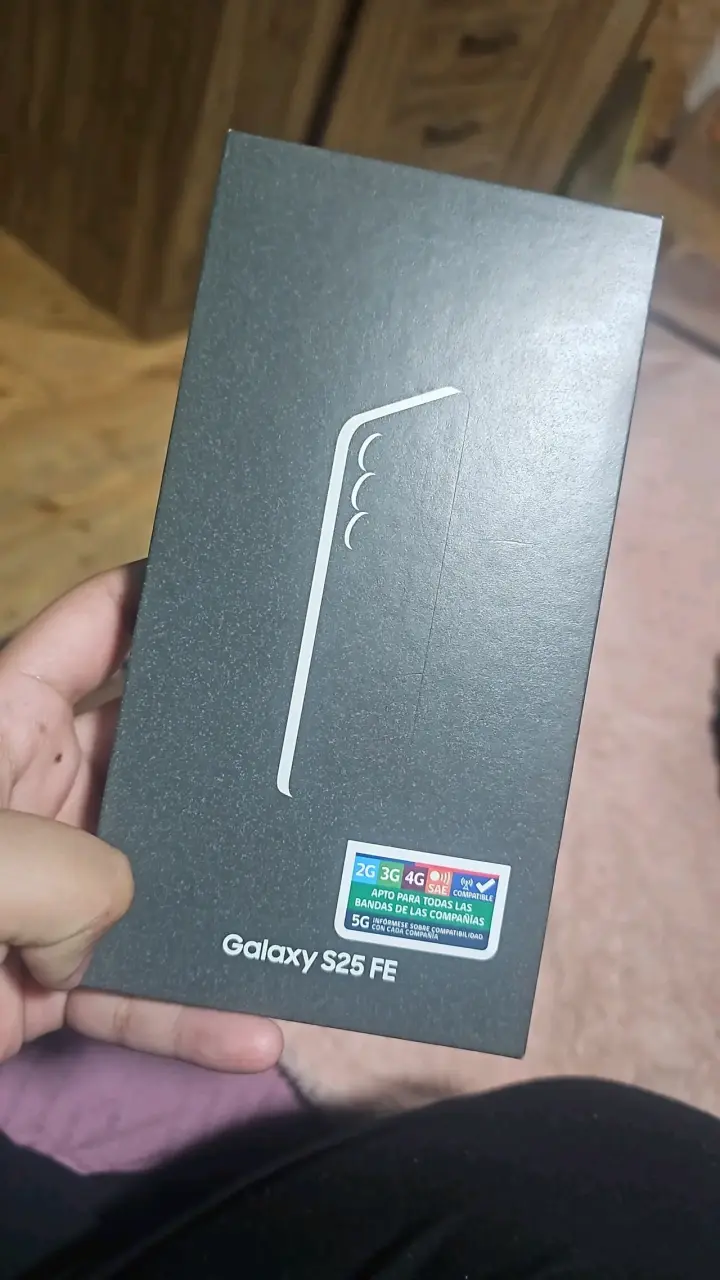Galaxy S25 FE nuevo - 1