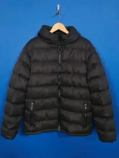 Chaqueta acolchada en buen estado - miniatura 2