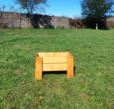 Macetero de madera cuadrado - miniatura 1