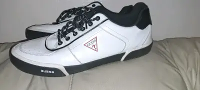 Zapatillas blancas Guess originales - miniatura 1