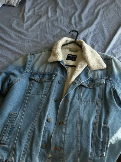 Chaqueta de mezclilla con chiporro - miniatura 1