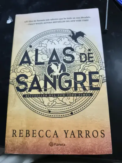 Libro 'Alas de Sangre' Rebecca Yarros - miniatura 1