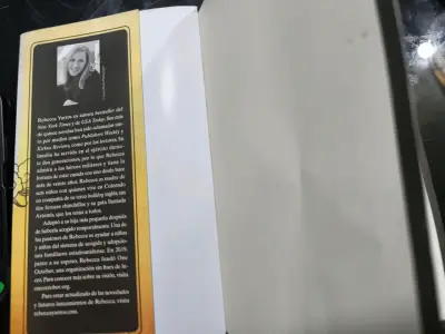 Libro 'Alas de Sangre' Rebecca Yarros - miniatura 2