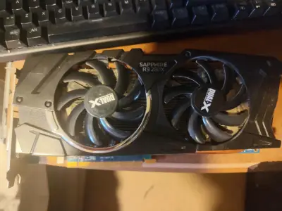 Tarjeta de video R9 280X 3Gb vram - miniatura 1