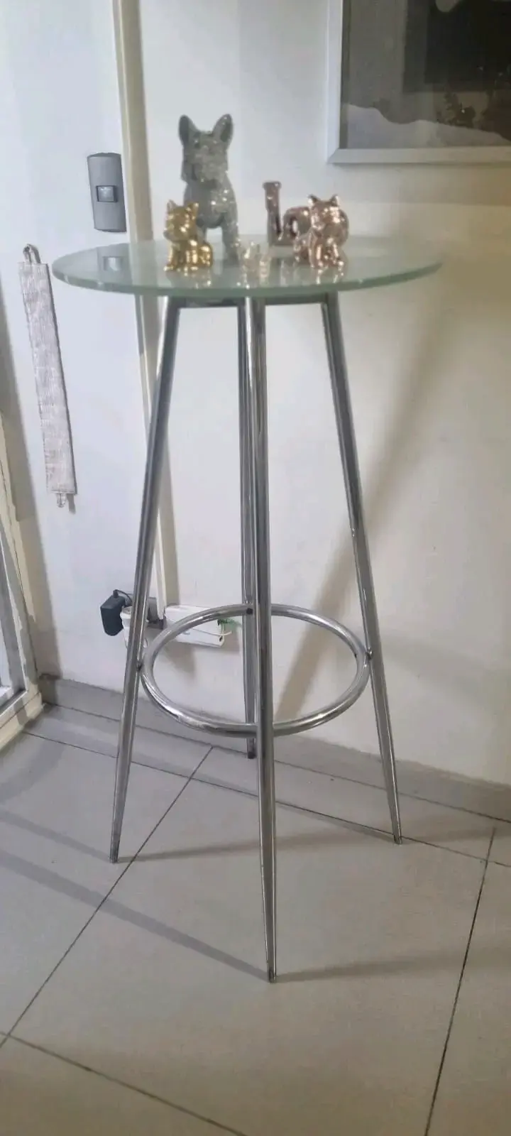 Mesa de vidrio moderna - 2
