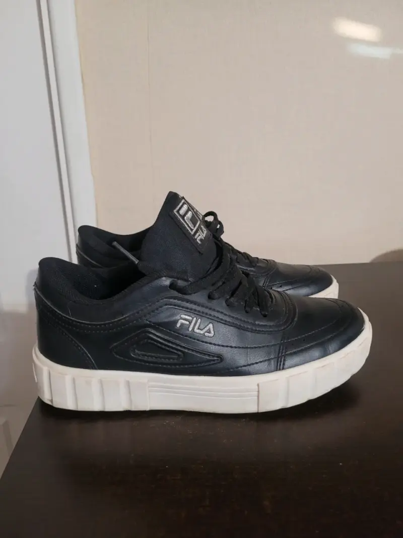 Zapatillas negras FILA - 1