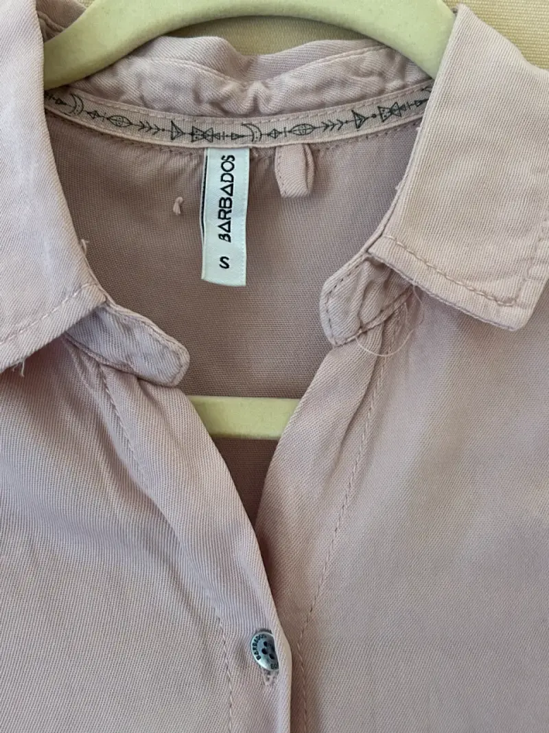 Blusa rosa con bolsillos - 3