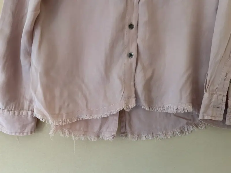 Blusa rosa con bolsillos - 5