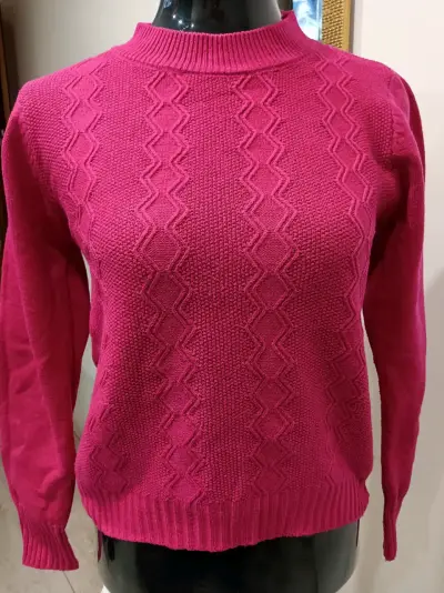 Suéter fucsia con textura - miniatura 1