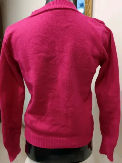 Suéter fucsia con textura - miniatura 2
