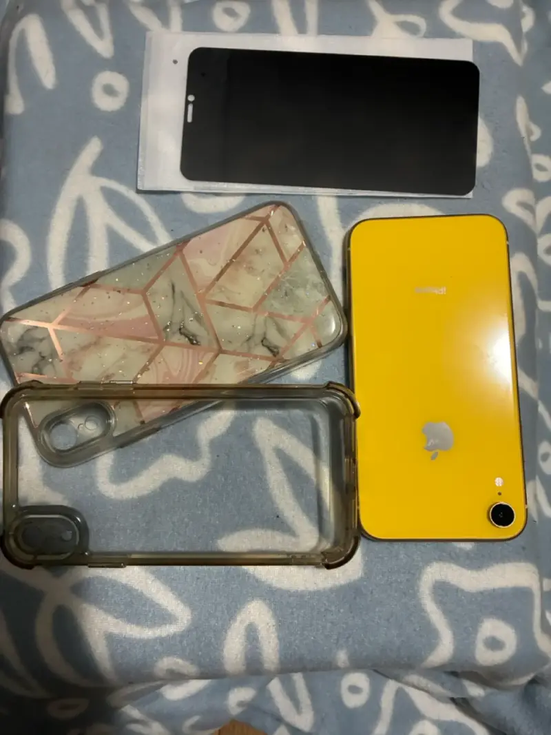 iPhone XR en excelente estado — MUY cuidado