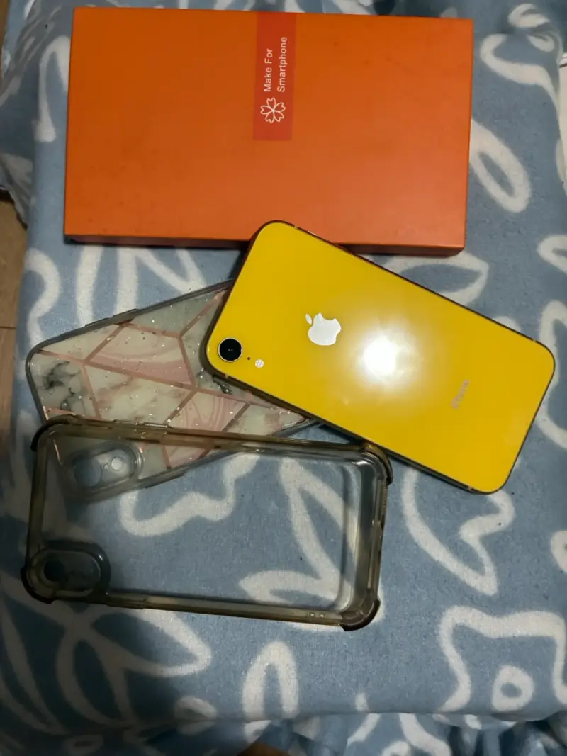 iPhone XR en excelente estado — MUY cuidado - 2