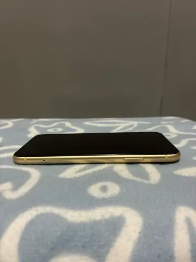 iPhone XR en excelente estado — MUY cuidado - miniatura 5