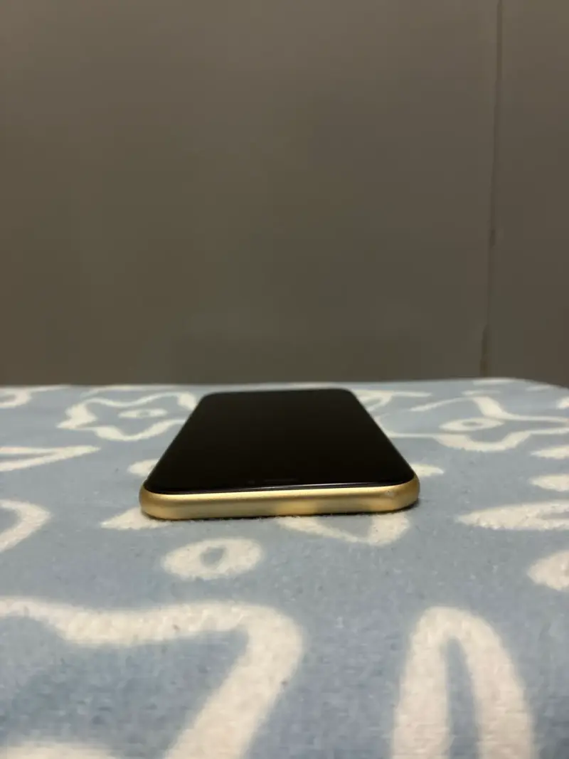 iPhone XR en excelente estado — MUY cuidado - 6